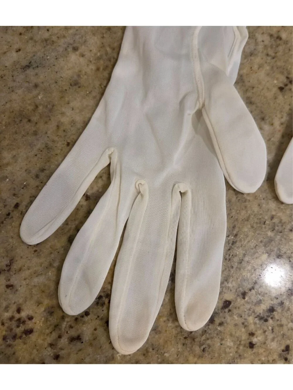 Vintage Womens Size L/XL Cream Nylon Formal Gloves 13